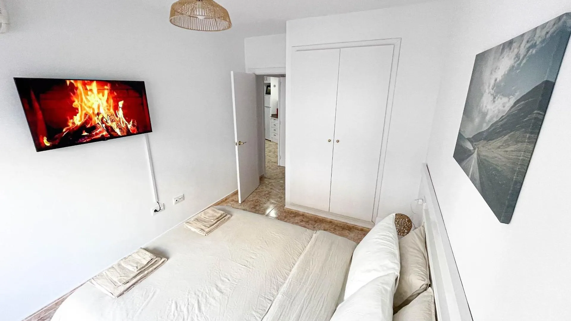 Yellow Apartment Lloret Lloret de Mar