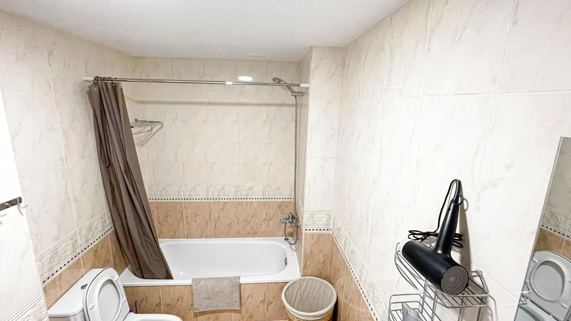 Yellow Apartment Lloret Lloret de Mar 0*,  Spain