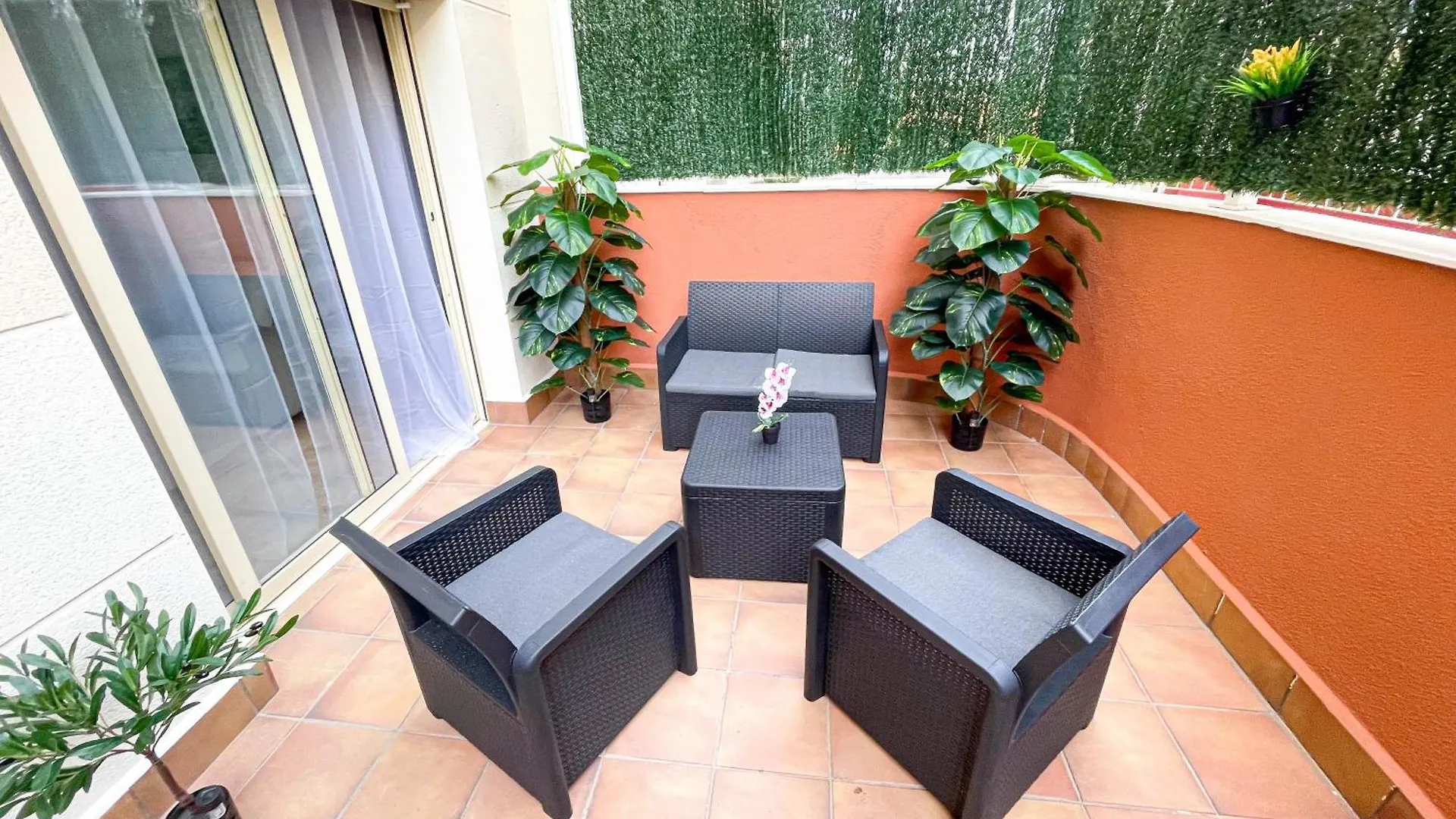 Yellow Apartment Lloret Lloret de Mar