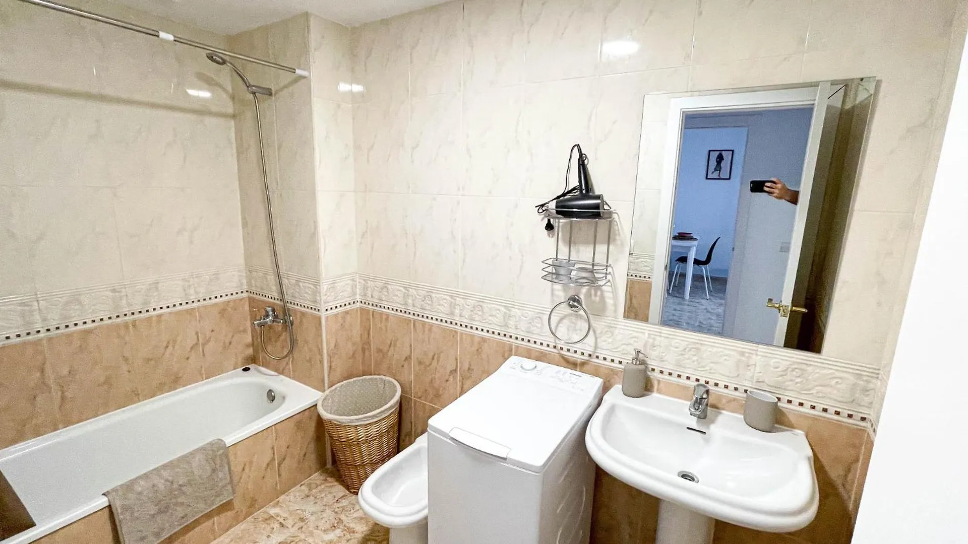 Yellow Apartment Lloret Lloret de Mar